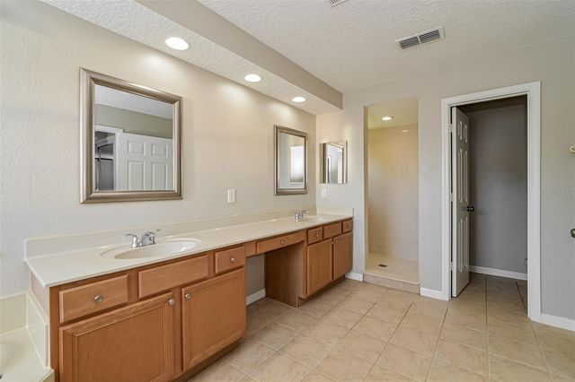 99 JAKE COURT, Ocoee, FL 34761