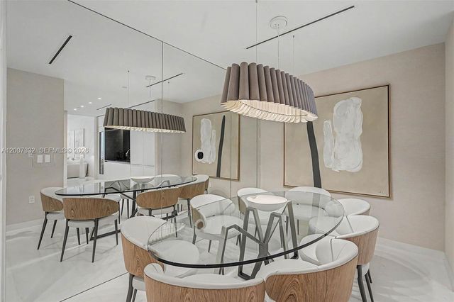 300 Biscayne Blvd Way 3203, Miami, FL 33131