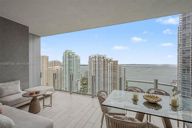 300 Biscayne Blvd Way 3203, Miami, FL 33131