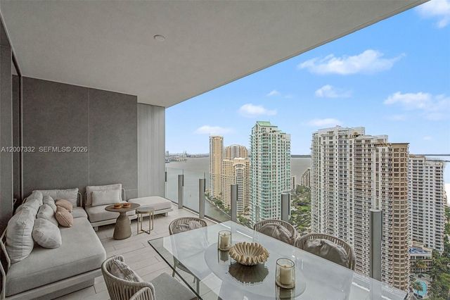 300 Biscayne Blvd Way 3203, Miami, FL 33131