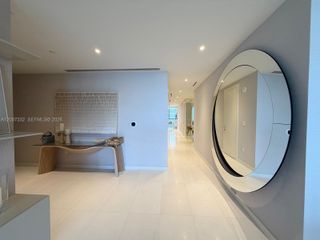 300 Biscayne Blvd Way 3203, Miami, FL 33131