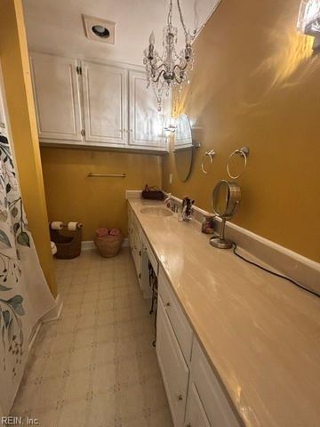 112 Beechwood DR, Franklin, VA 23851