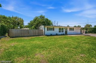 2300 Estey AVE, Naples, FL 34104