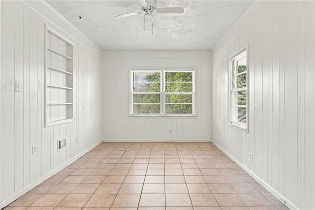556 Monticello Drive SW, Mableton, GA 30126