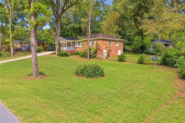 556 Monticello Drive SW, Mableton, GA 30126