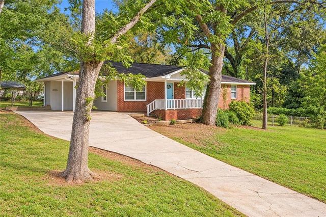 556 Monticello Drive SW, Mableton, GA 30126
