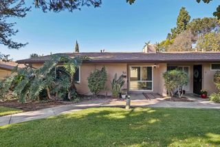 5750 Amaya Dr 10, La Mesa, CA 91942