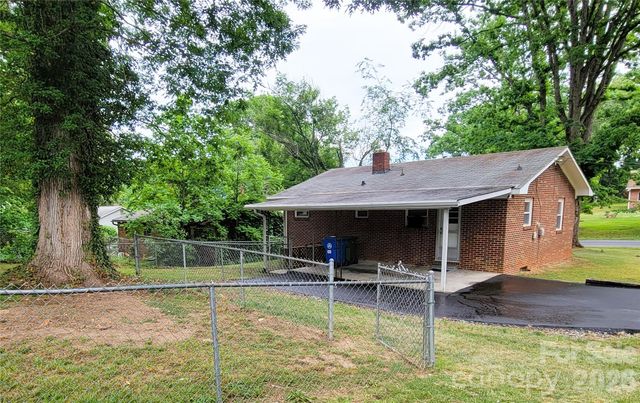 45 Browndale Road, Asheville, NC 28805