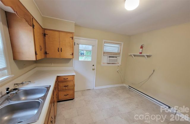 45 Browndale Road, Asheville, NC 28805