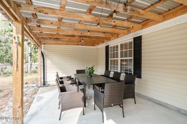 501 Sams Point Road, Beaufort, SC 29907