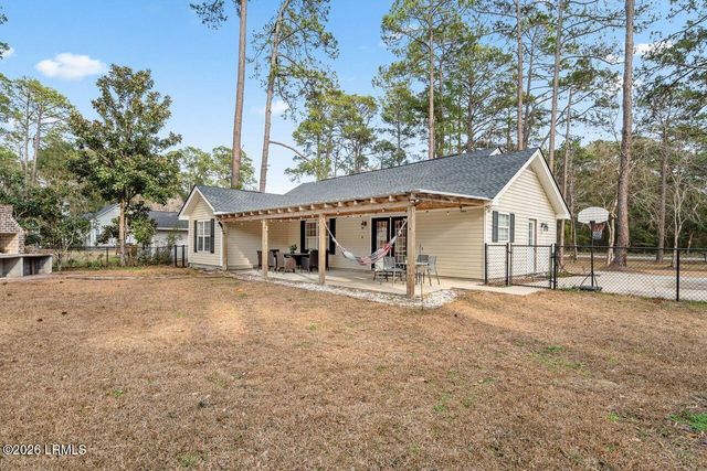 501 Sams Point Road, Beaufort, SC 29907