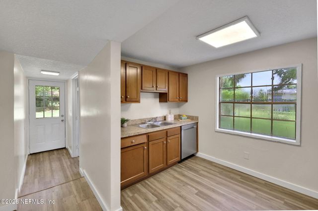 3304 SPRING GLEN Road, Jacksonville, FL 32207