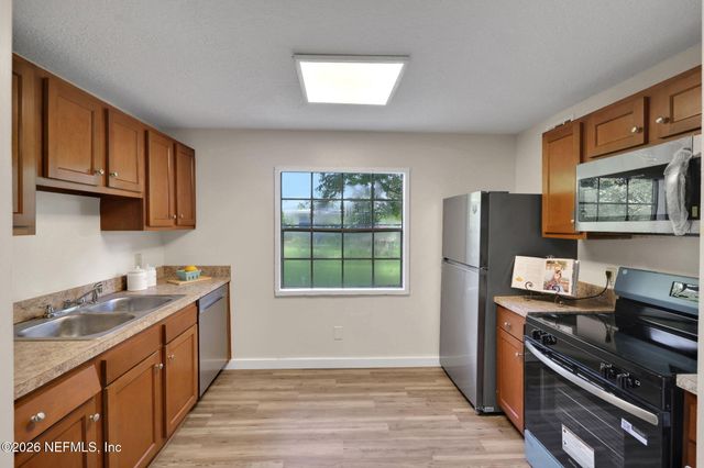 3304 SPRING GLEN Road, Jacksonville, FL 32207
