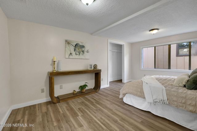 3304 SPRING GLEN Road, Jacksonville, FL 32207