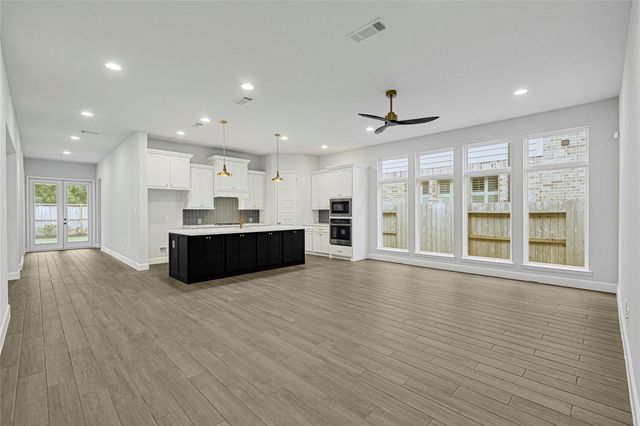 949 Cortez Creek Drive, Conroe, TX 77304