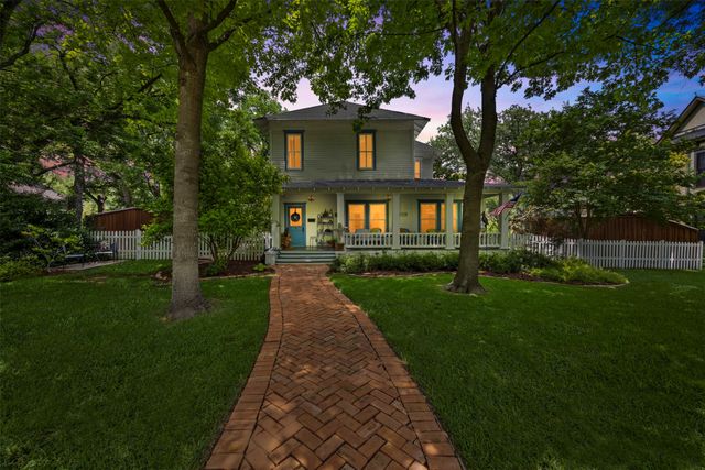 604 W Jefferson Street, Waxahachie, TX 75165