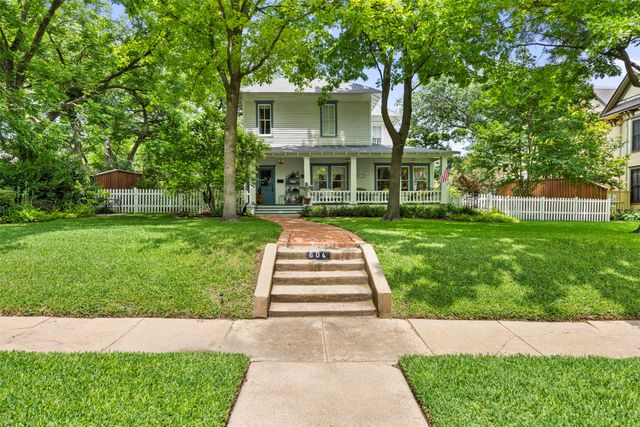 604 W Jefferson Street, Waxahachie, TX 75165