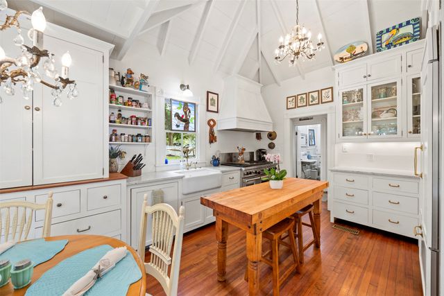 604 W Jefferson Street, Waxahachie, TX 75165