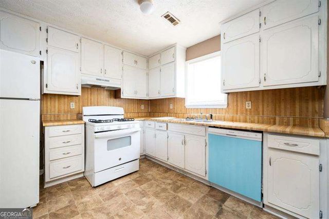 6347 Steepleridge Court, Riverdale, GA 30296