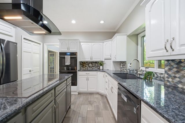 820 Deerwood Ridge, Lafayette, IN 47905