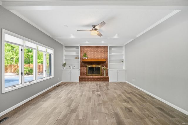 820 Deerwood Ridge, Lafayette, IN 47905