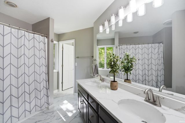820 Deerwood Ridge, Lafayette, IN 47905