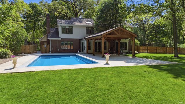 820 Deerwood Ridge, Lafayette, IN 47905