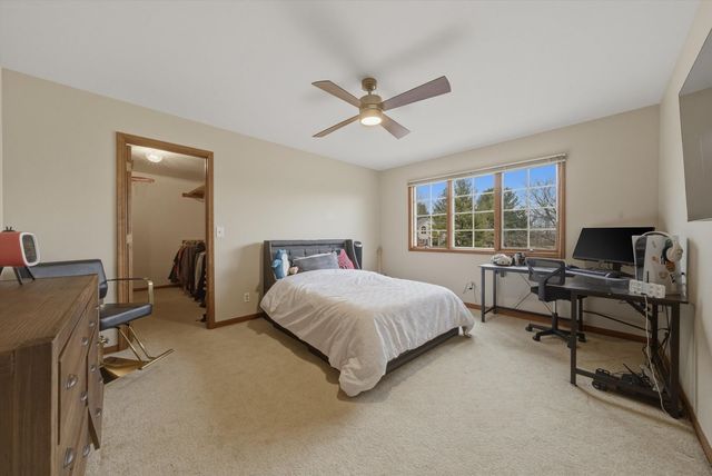 55 OAK CREEK Drive, Yorkville, IL 60560