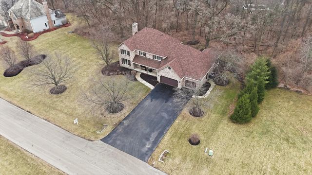 55 OAK CREEK Drive, Yorkville, IL 60560