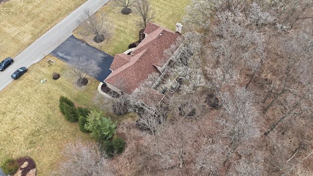 55 OAK CREEK Drive, Yorkville, IL 60560