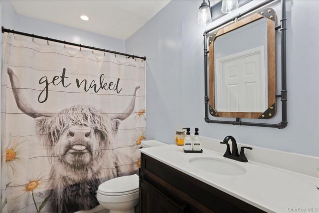 12 Debragga Avenue, East Moriches, NY 11940