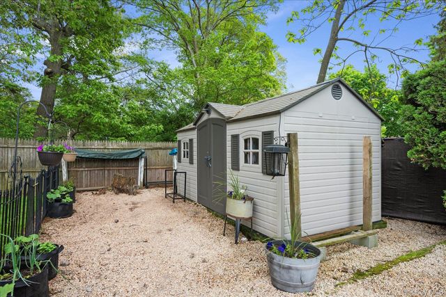 12 Debragga Avenue, East Moriches, NY 11940