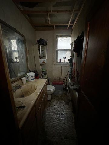 1809 S 49th Avenue, Cicero, IL 60804