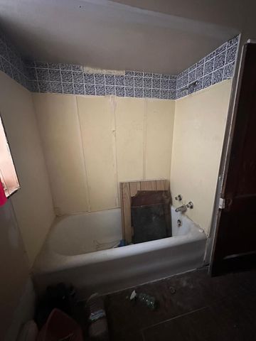 1809 S 49th Avenue, Cicero, IL 60804