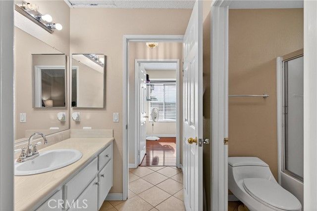 824 N Pasadena, Azusa, CA 91702