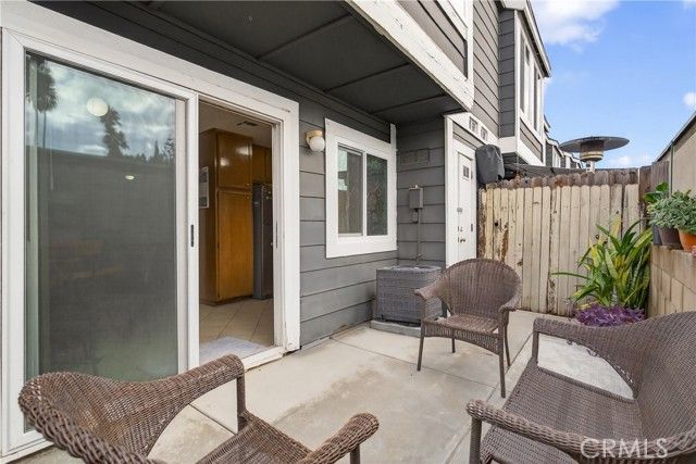 824 N Pasadena, Azusa, CA 91702