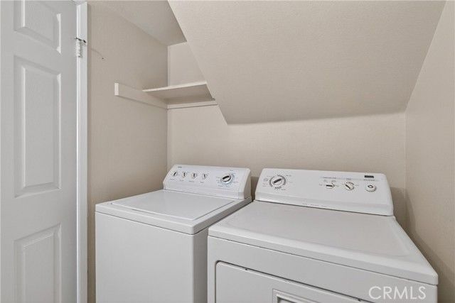 824 N Pasadena, Azusa, CA 91702