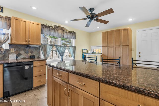 22 Villanova Drive, Jackson, NJ 08527