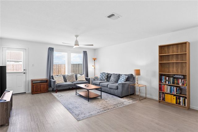 2801 Martell St, Corpus Christi, TX 78415