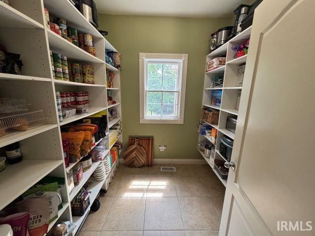 11333 S Brookview Court, Haubstadt, IN 47639
