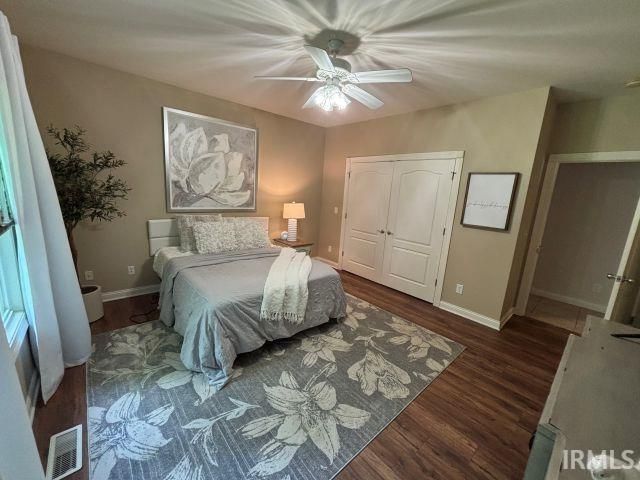 11333 S Brookview Court, Haubstadt, IN 47639