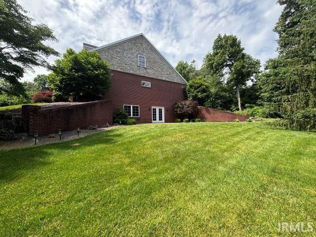 11333 S Brookview Court, Haubstadt, IN 47639