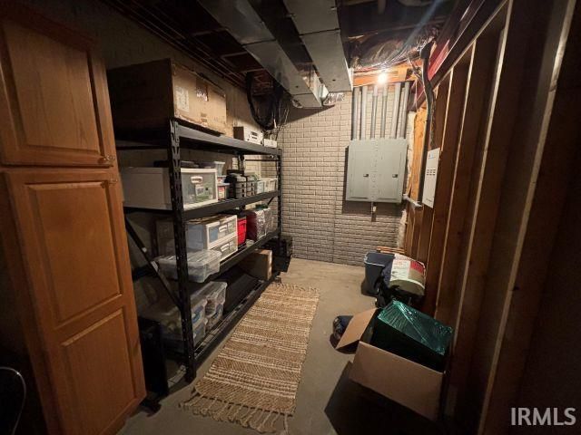 11333 S Brookview Court, Haubstadt, IN 47639