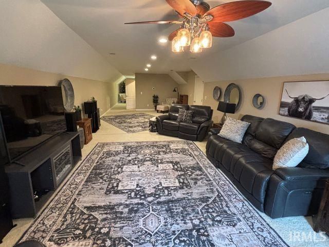 11333 S Brookview Court, Haubstadt, IN 47639