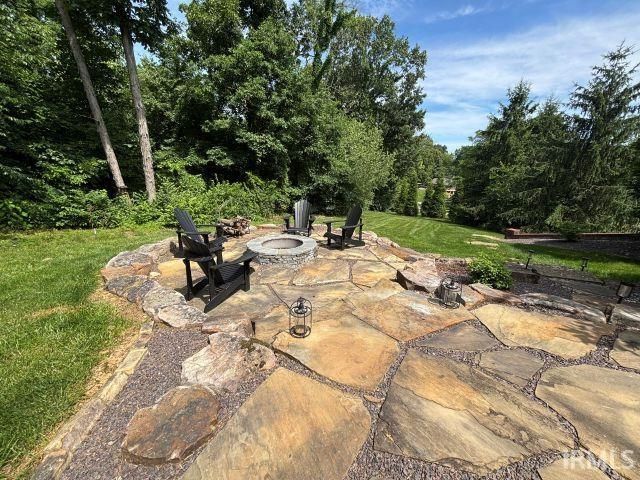 11333 S Brookview Court, Haubstadt, IN 47639