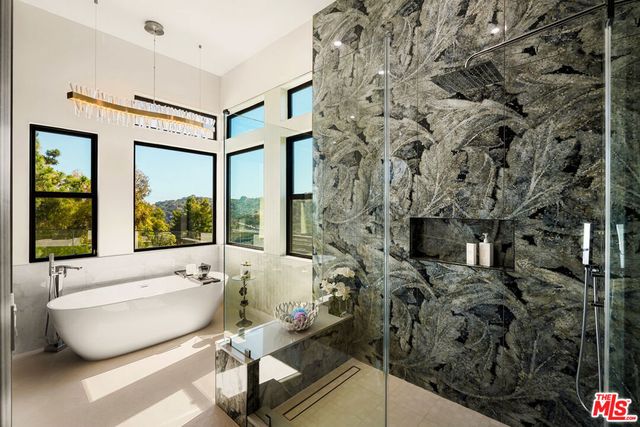 1367 Casiano Road, Los Angeles, CA 90049