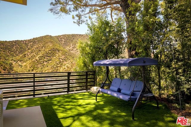 1367 Casiano Road, Los Angeles, CA 90049