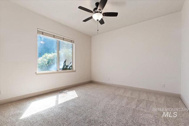 2283 W Stansbury Dr, Eagle, ID 83616