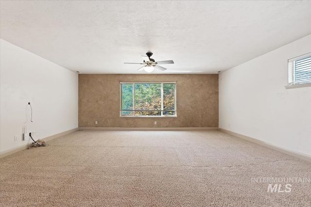 2283 W Stansbury Dr, Eagle, ID 83616