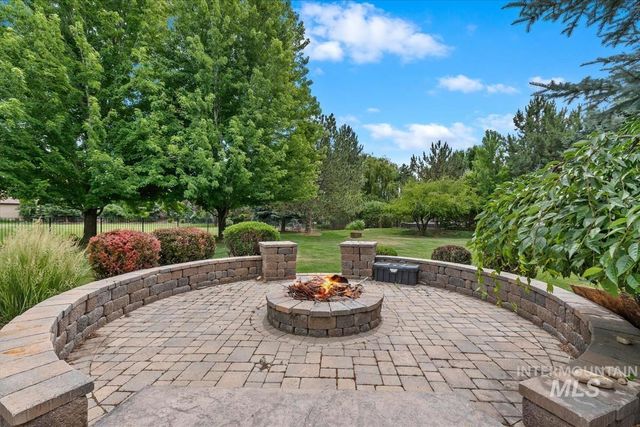 2283 W Stansbury Dr, Eagle, ID 83616